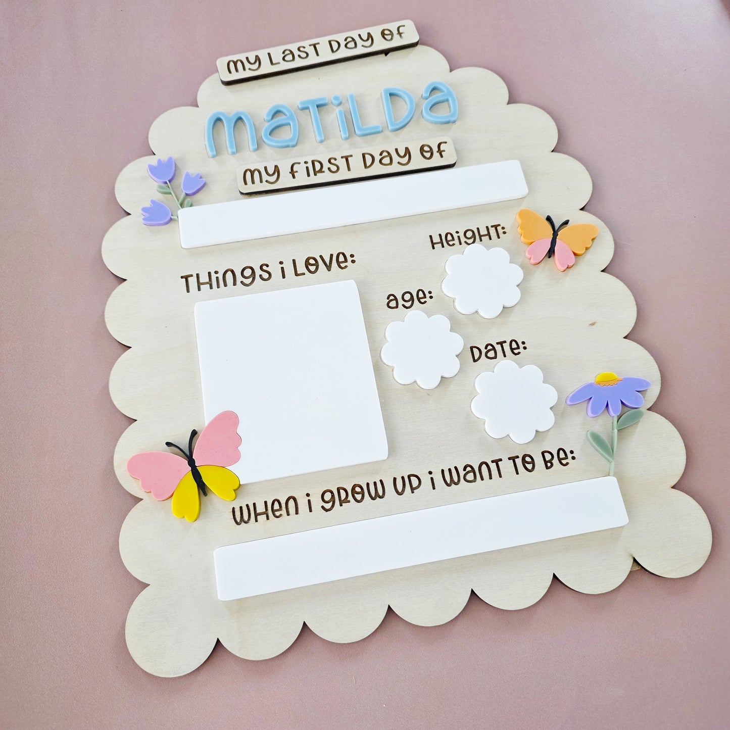 Personalised Scallop Arch First/Last Day of school board