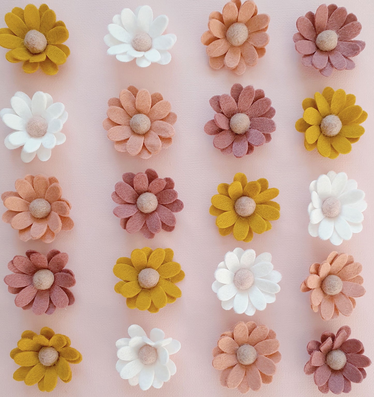 Daisy Number Cake Topper 0 - 9