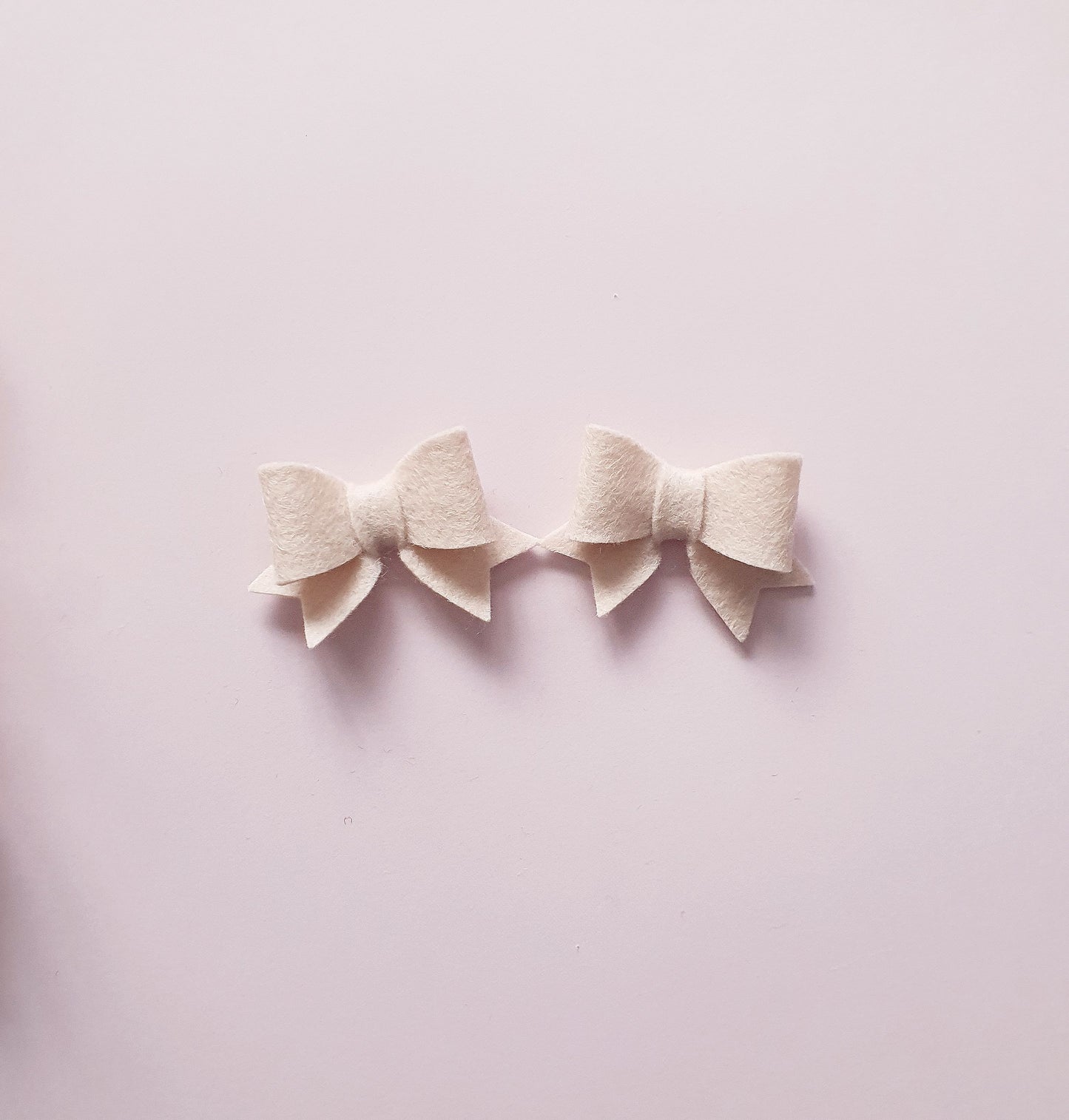 Almond Bow